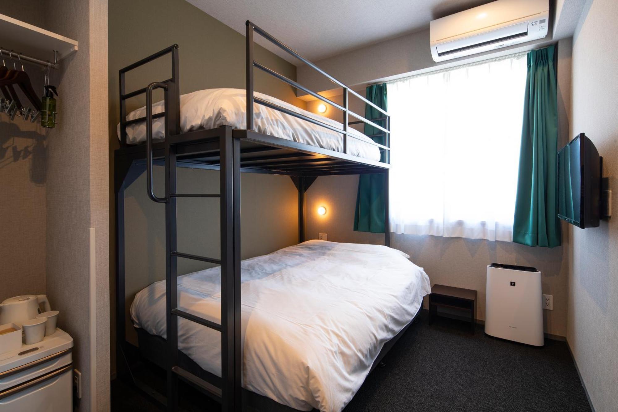 Imano Osaka Shinsaibashi Hostel Екстер'єр фото
